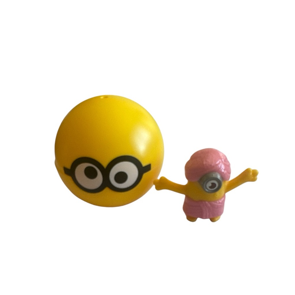 5 FOR $30 MCDONALD’S Minions Happy Meal 2019 Model Toy Figure + Ball